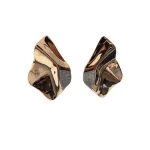 Textured Zircon Tendrils